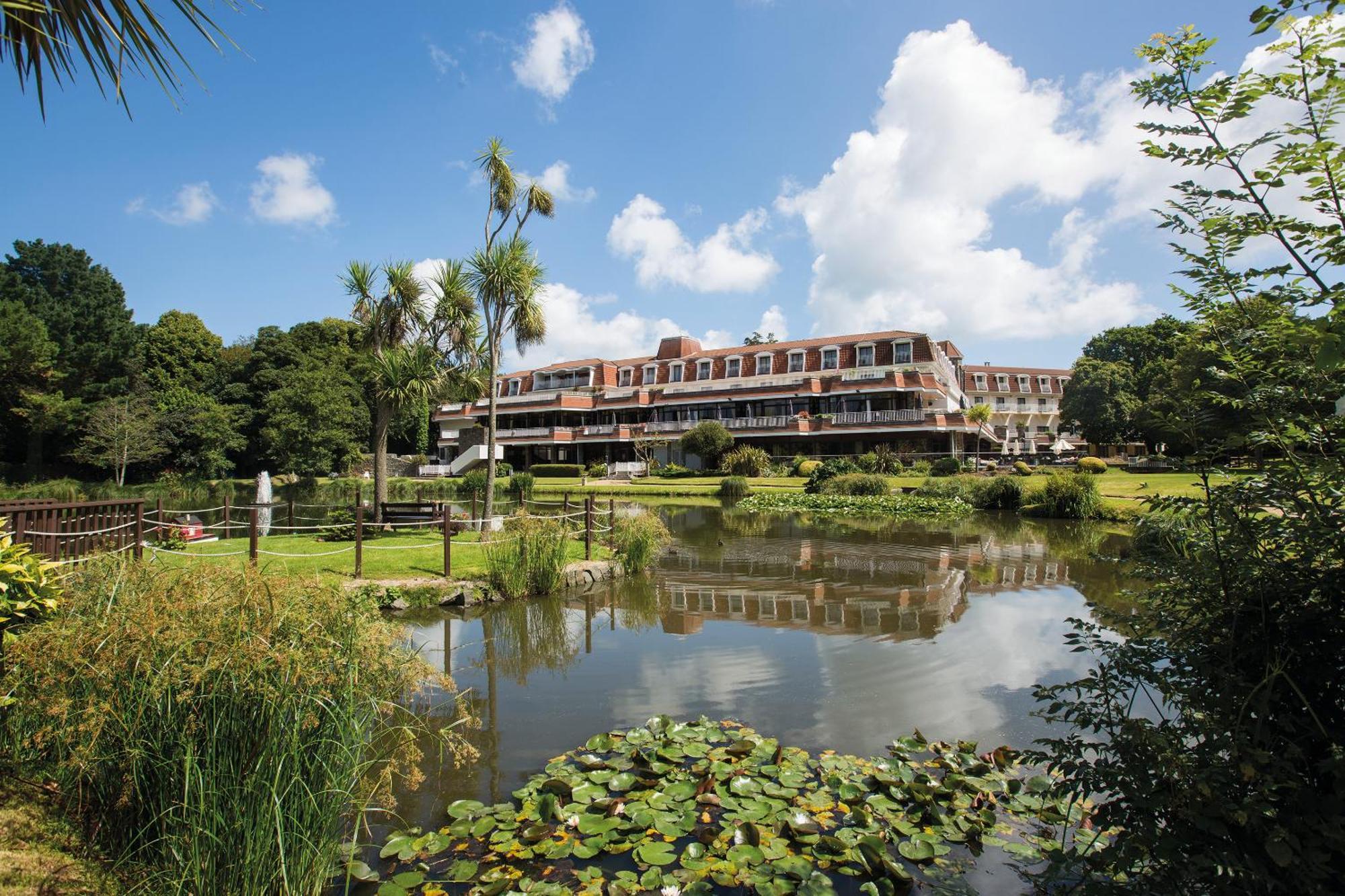 St. Pierre Park Hotel & Golf Saint Peter Port Bagian luar foto
