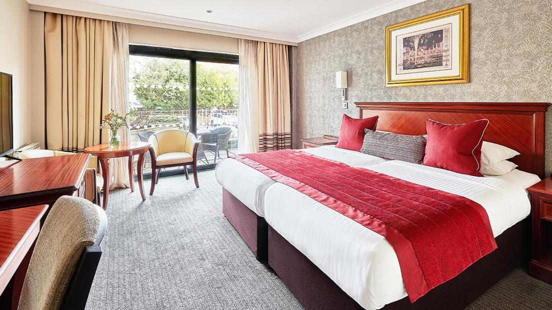 St. Pierre Park Hotel & Golf Saint Peter Port Bagian luar foto